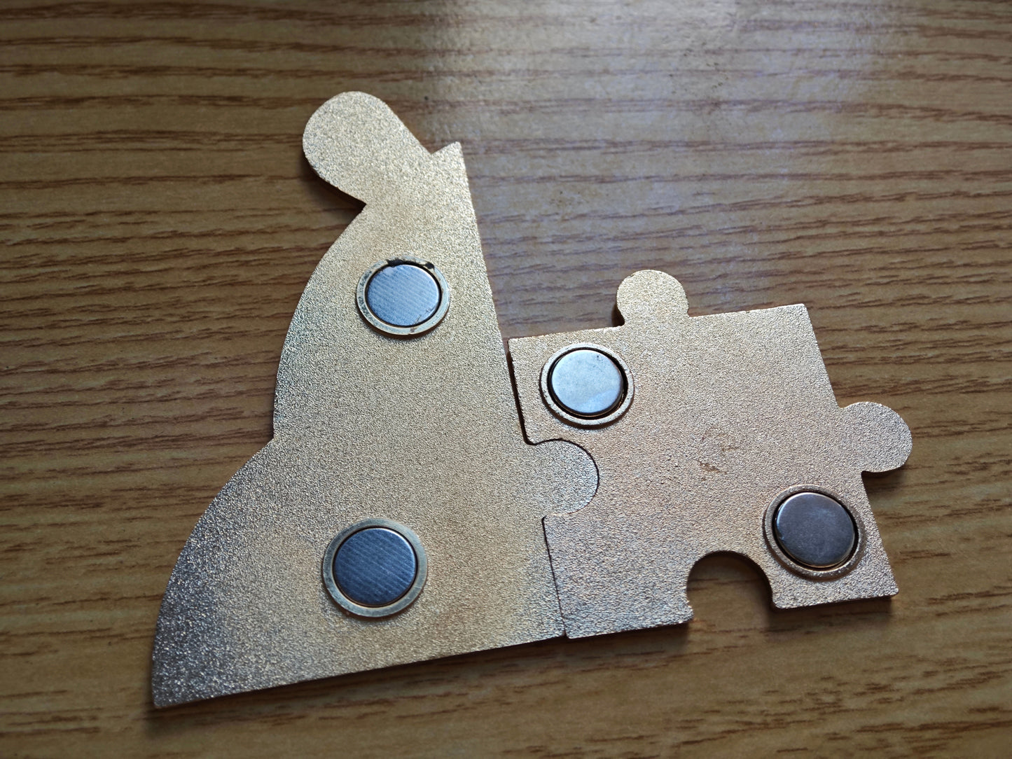 Custom  jigsaw enamel refrigerator magnet